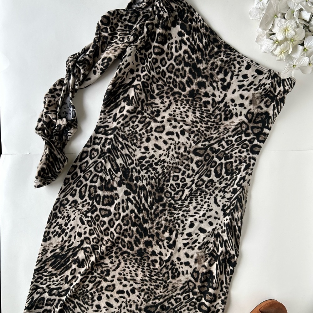 Derek Heart Leopard One Shoulder Dress - Picture 4 of 6